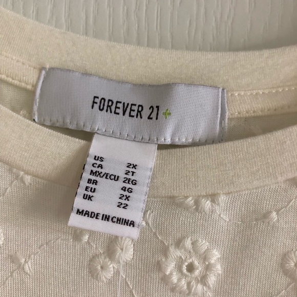 Forever 21 Cream Lace Eyelet Top - Picture 2 of 4